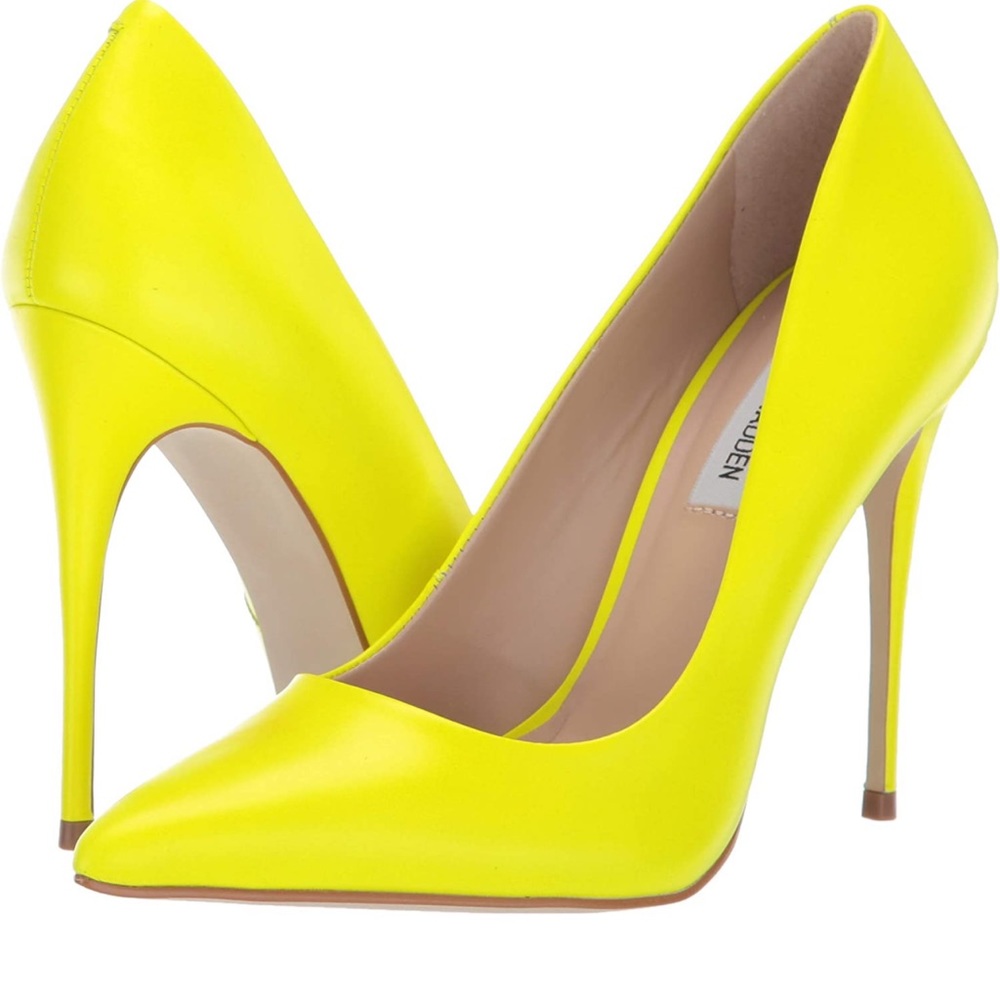 Neon green Steve Madden pumps